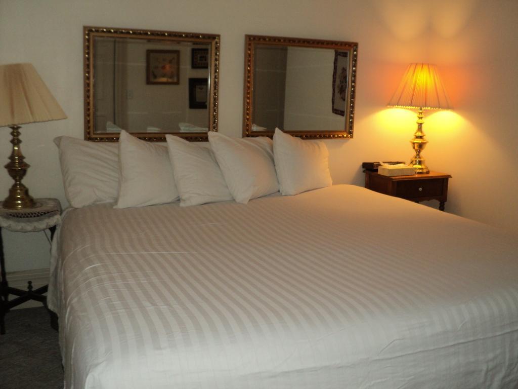 Harbor Haus Inn & Suites Херман Екстериор снимка